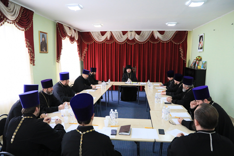 Решения Архиерейского совета Донской митрополии рассмотрели на Епархиальном совете Шахтинской епархии