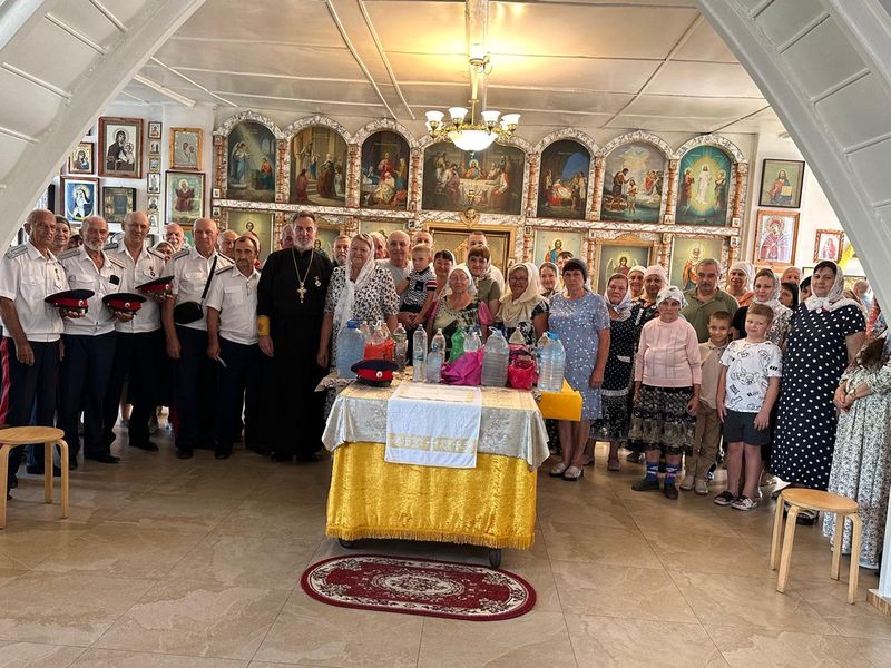 Вручение награды ветерану казачьего движения