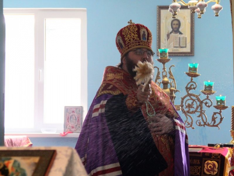 В ходе архипастырского визита в Гуковское благочиние епископ Игнатий совершил малое освящение Елисаветинского храма