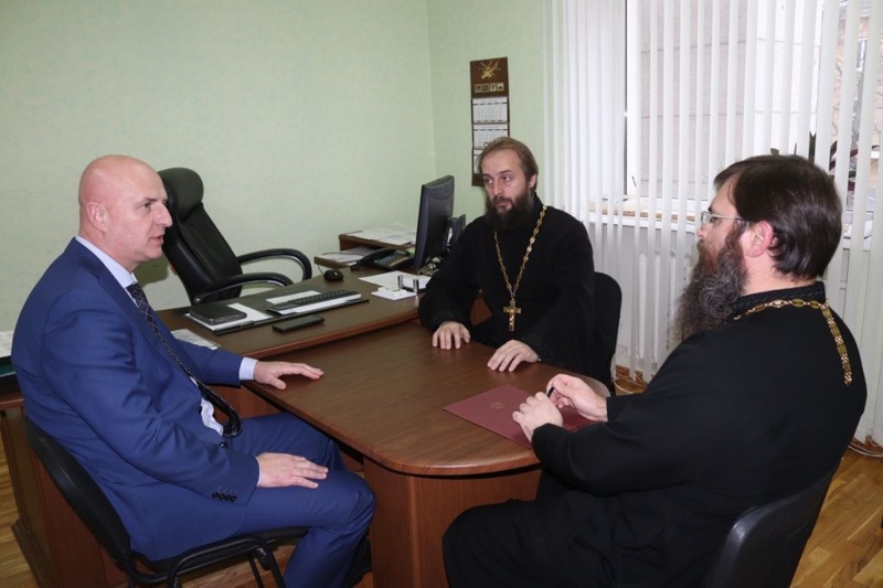 Обсуждены дополнительные вопросы взаимодействия Администрации города и Шахтинской епархии