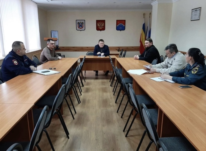 В Администрации города Донецка прошло заседание Комиссии по предупреждению и ликвидации чрезвычайных ситуаций