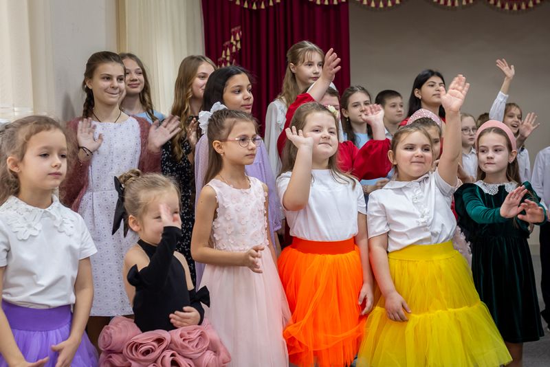 В воскресной школе "Покров" прошел праздник, посвященный Дню матери