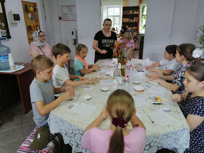 Мастер-класс по декупажу для воспитанников воскресной школы при храме Архистратига Михаила