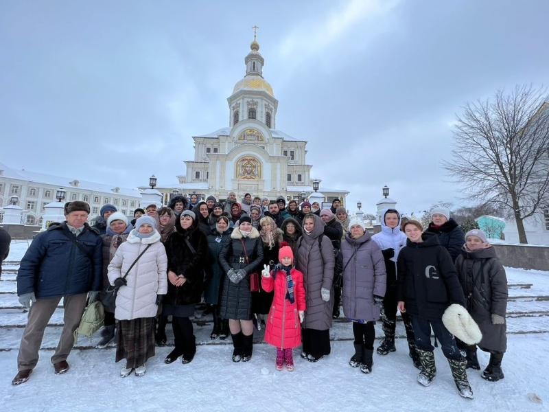 Паломническим отделом Шахтинской епархии проведена поездка по маршруту Санаксары – Дивеево – Арзамас – Задонск
