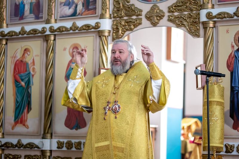 Литургия в Покровском кафедральном соборе города Шахты в день памяти бессребреников и чудотворцев Космы и Дамиана