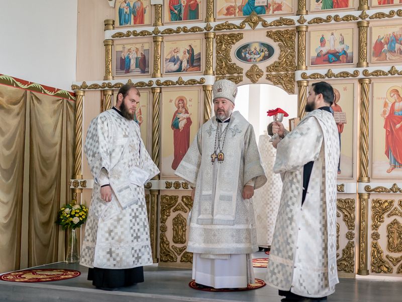 Преосвященнейший епископ Симон совершил Божественную литургию в день воспоминания чуда Архистратига Михаила, бывшего в Хонех