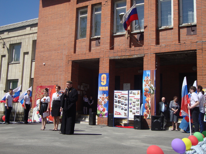 9 мая в поселке Кирова города Новошахтинска состоялось торжественное мероприятие, посвященное 73-летию Дня победы.