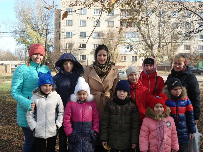 В воскресной школе «Радость» при храме Почаевской иконы Божией Матери города Каменск-Шахтинский прошло занятие на тему «Дорога к храму, Таинства Церкви и помощь Пресвятой Богородицы»