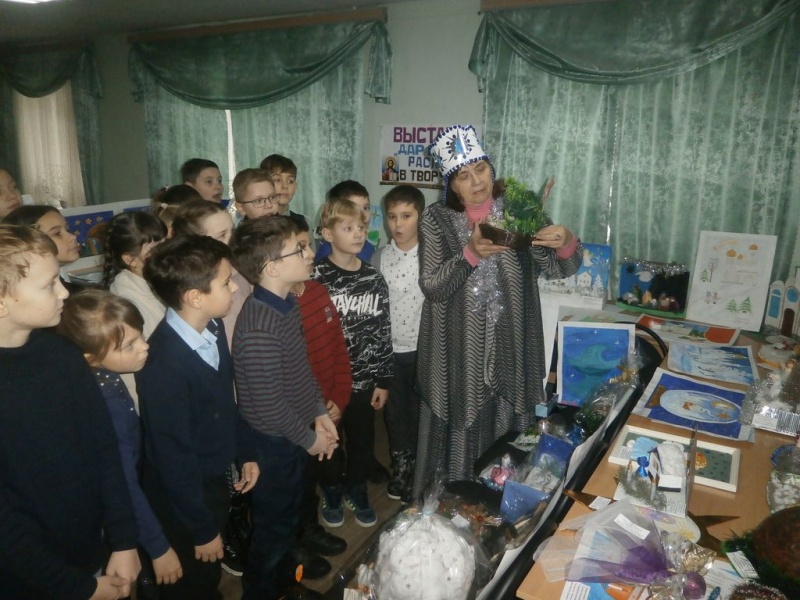 В Донецке завершила работу городская выставка «Свет Рождества»