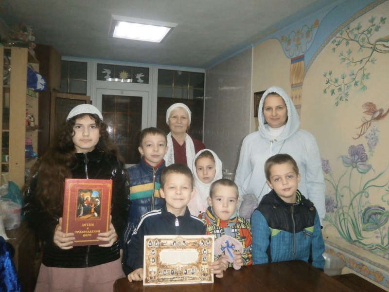 В воскресной школе «Держава» прошло занятие «Собор Оптинских святых»