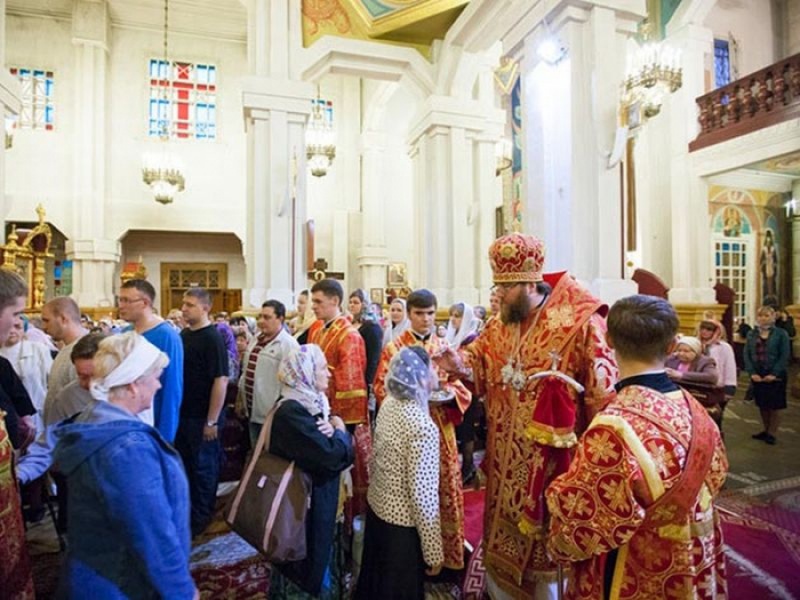 Епископ Игнатий принял участие в соборном служении всенощного бдения в Вознесенском соборе г. Алма-Аты архипастырей, прибывших на празднование собора новомучеников Казахстанских