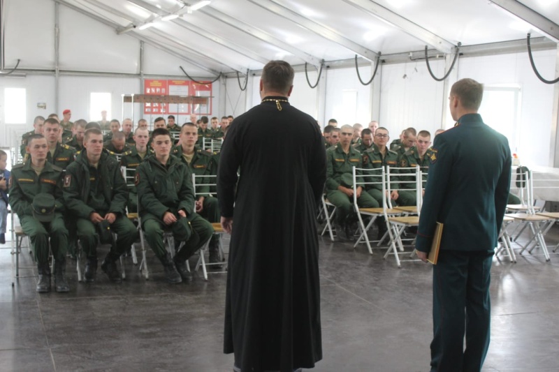 Иерей Сергий Липень с пастырским визитом посетил военнослужащих 163 танкового полка