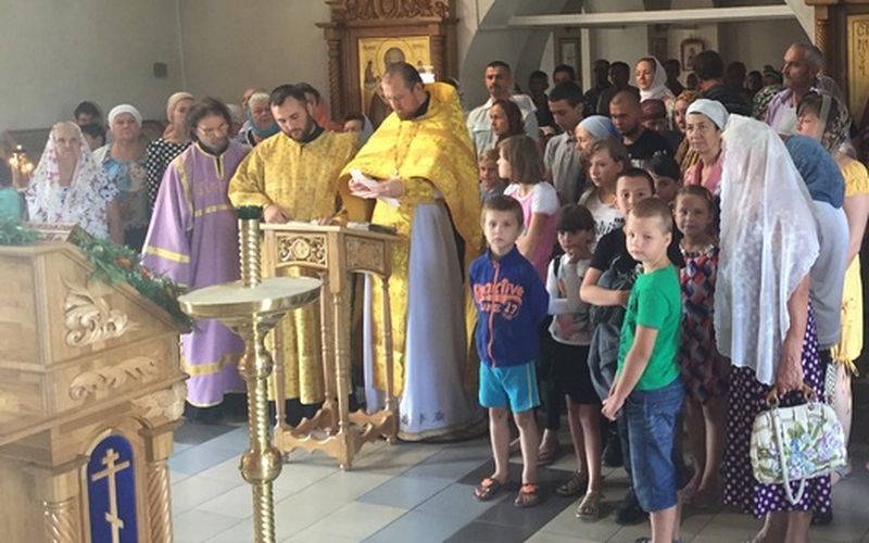 В храме в честь Донской иконы Божией Матери города Новошахтинска прошла беседа прихожанами
