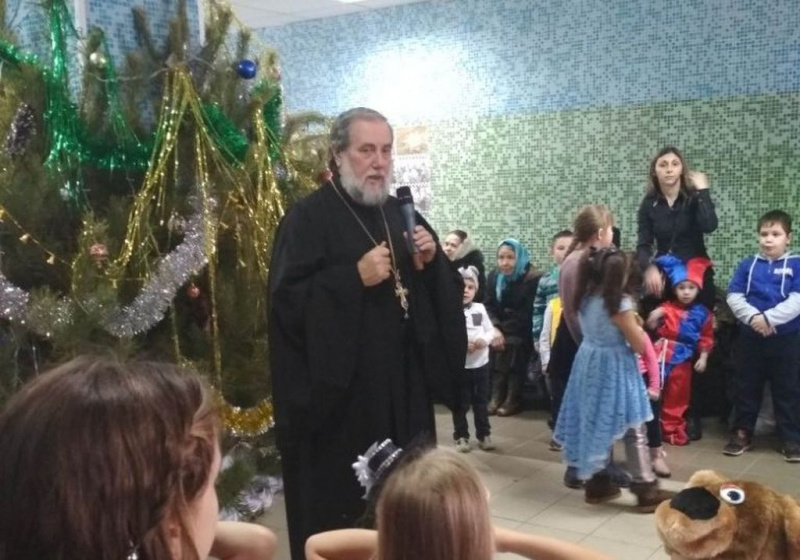 В Доме культуры станицы Базковской прошла Рождественская елка для детей