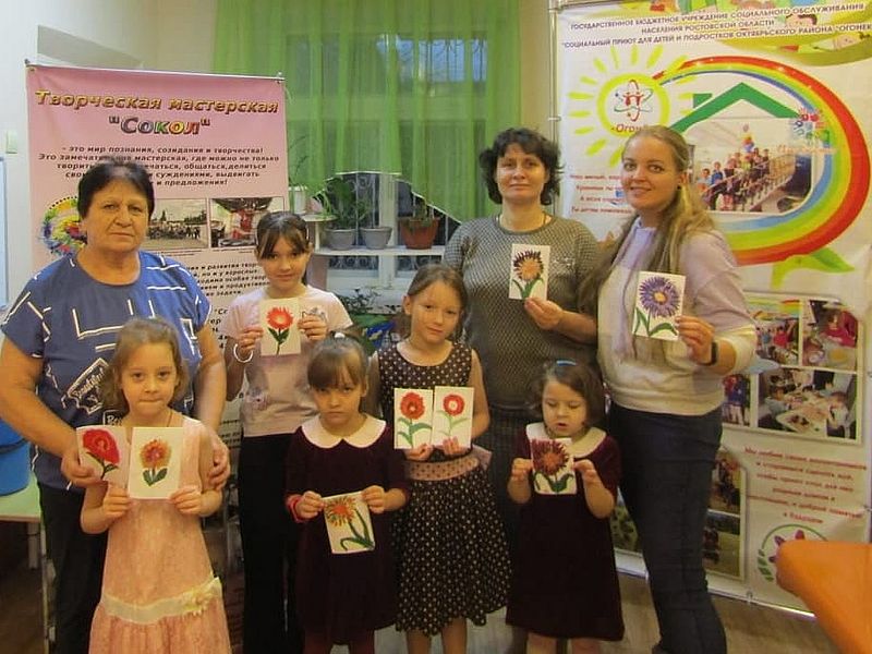 Для детей детского приюта «Огонек» были организованы и проведены мастер-классы по кофейной живописи