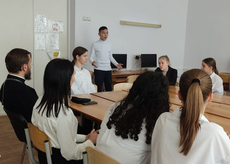 В Лицее № 6 идет подготовка к участию в фестивале православной культуры и творчества «Пасха Красная 2025»