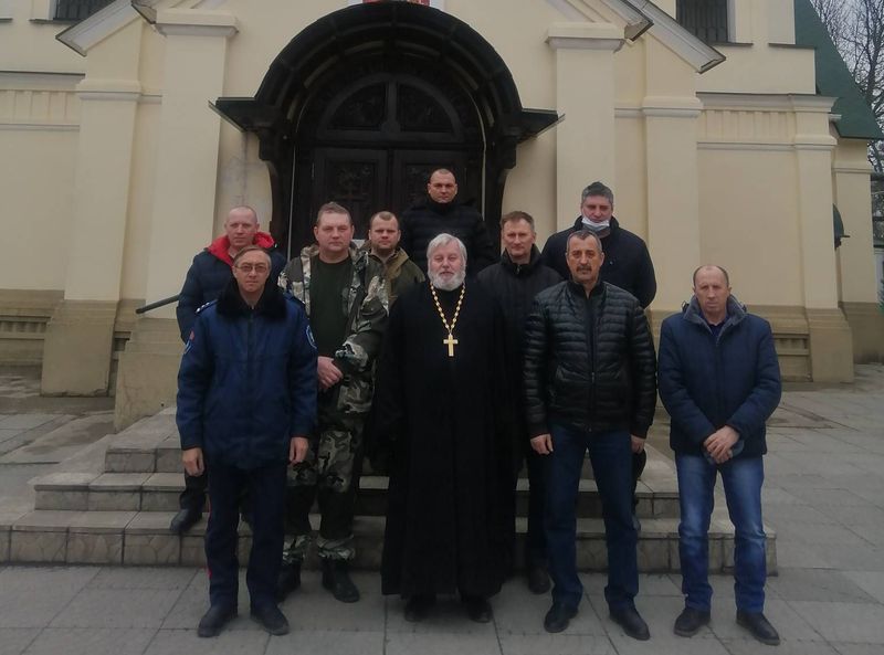 Иерей Евгений Литвиненко провел беседу с казаками Багаевского казачьего общества