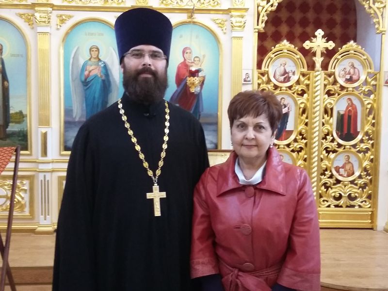 Благочинный Каменск-Шахтинского округа иерей Александр Теличкин встретился с руководителем «Каменской городской редакции телерадиовещания» Герасимовой Верой Анатольевной