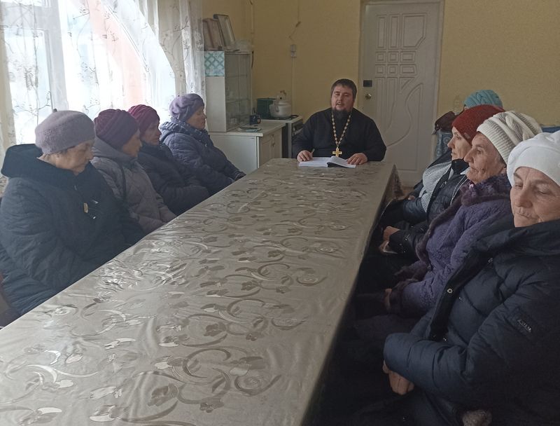 В храме Архистратига Михаила хутора Ёлкин продолжаются беседы в библейской группе