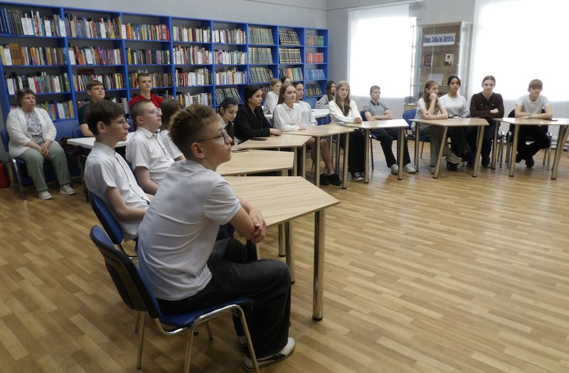В Новошахтинске прошёл познавательный час «Слово как сокровище: наследие Кирилла и Мефодия»