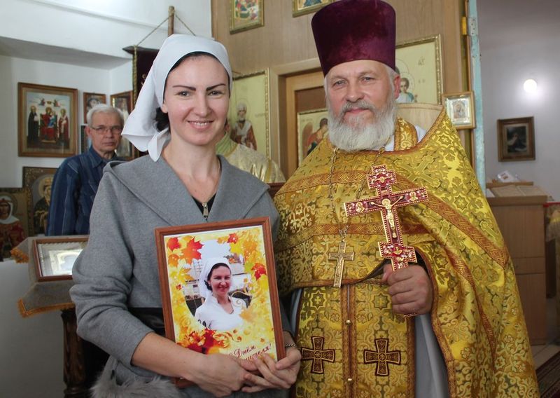 В храме великомученика Пантелеимона г. Гуково поздравили учителей с профессиональным праздником