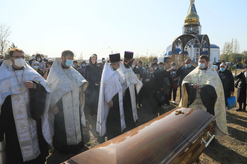 Состоялось отпевание протоиерея Валерия Татаркина