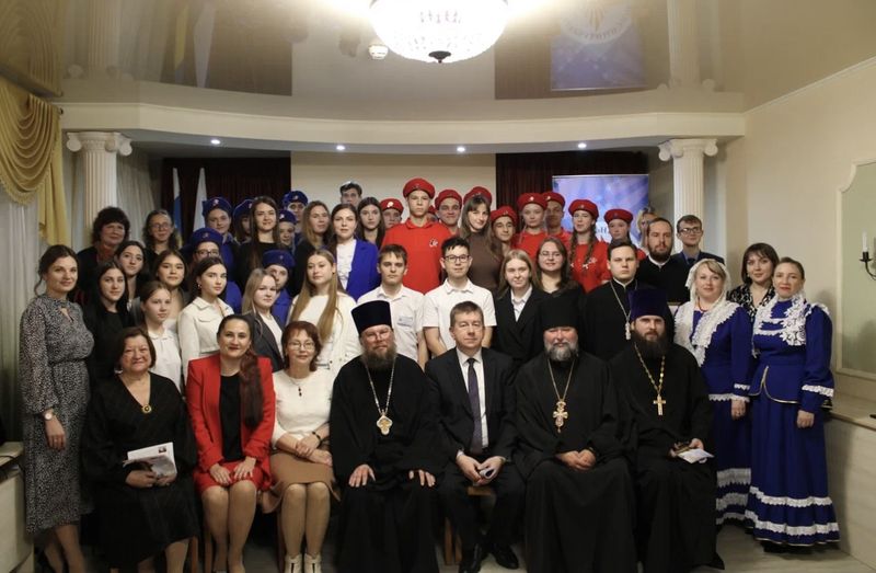 В Новошахтинске в рамках XXX Димитриевских образовательных чтений прошла интерактивная площадка «Просвещение и нравственность: формирование личности и вызовы времени»