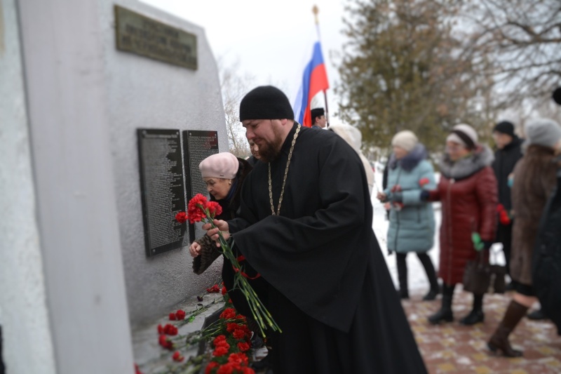 В Донецке почтили память воинов-интернационалистов