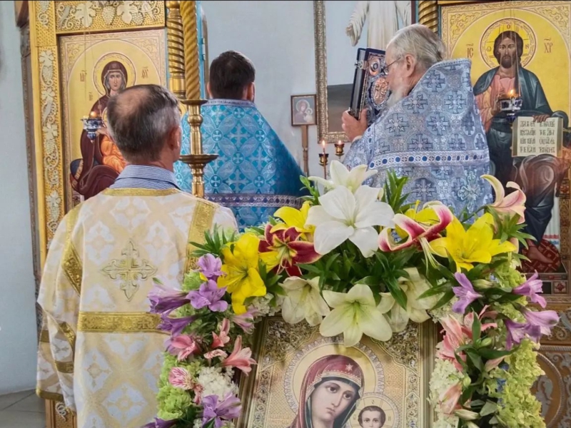 В храме Казанской иконы Божией Матери хутора Меркуловского отметили престольный праздник
