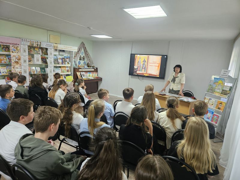 В Донецке прошёл интеллектуальный час ко Дню славянской письменности