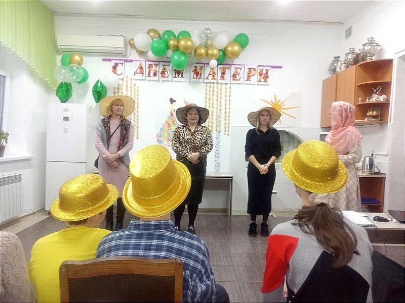 В Городском Дворце культуры города Гуково состоялась праздничная программа «Материнское сердце – источник любви»