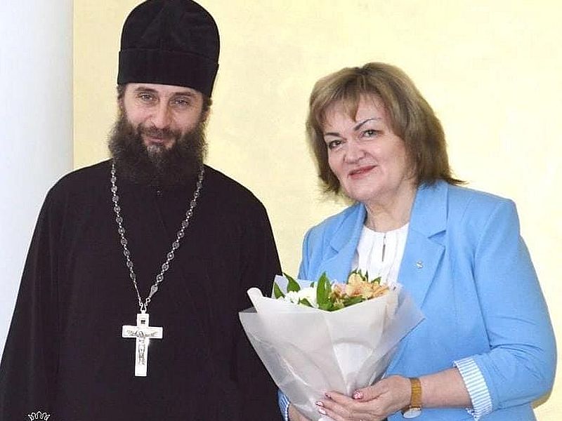 По случаю Дня матери в Октябрьском районе прошло праздничное мероприятие