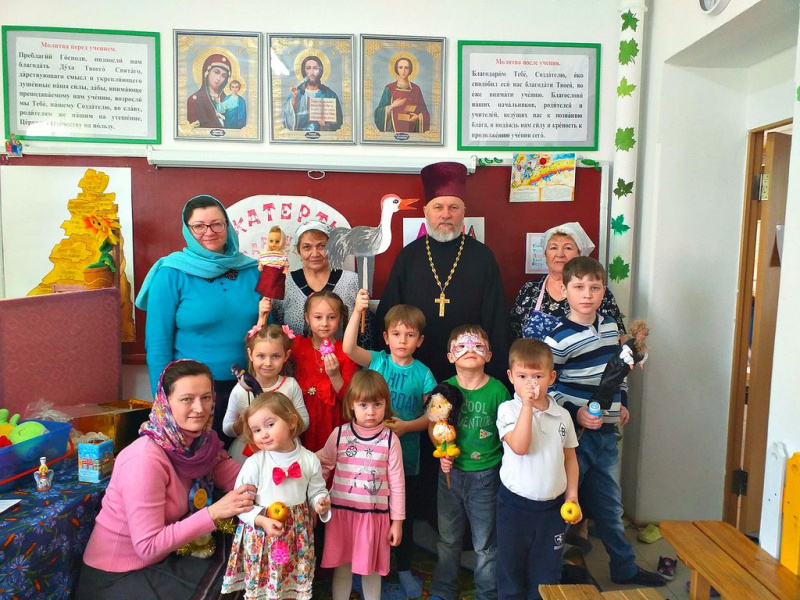 В воскресной школе «Свет Ангела» Свято-Пантелеимоновского прихода Гуковского благочиния отметили День театра