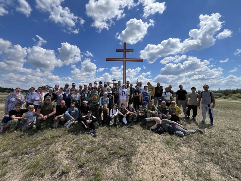 Крестное шествие в Спасо-Преображенский женский монастырь состоялось в Верхнедонском благочинии   