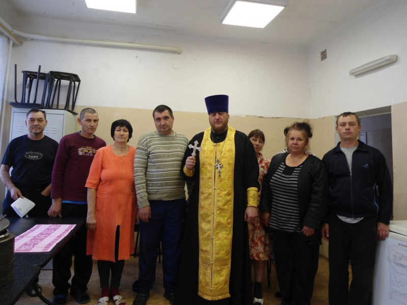 Протоиерей Вячеслав Лавлинский провел встречу с пациентами наркологического отделения больницы № 2 г. Каменск-Шахтинский