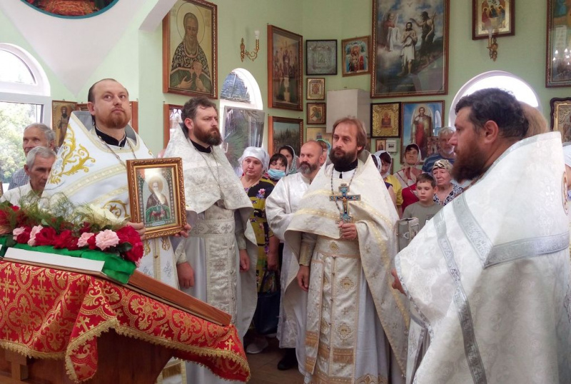 В храме святого праведного Иоанна Кронштадтского отметили престольный праздник