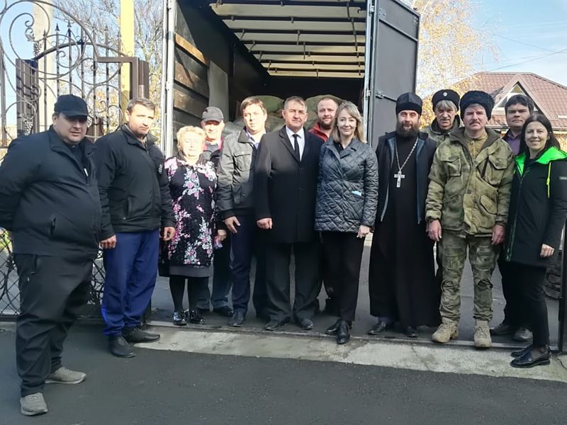 Приходской гуманитарный центр храма Архистратига Михаила собрал помощь военному госпиталю и мобилизованным военнослужащим