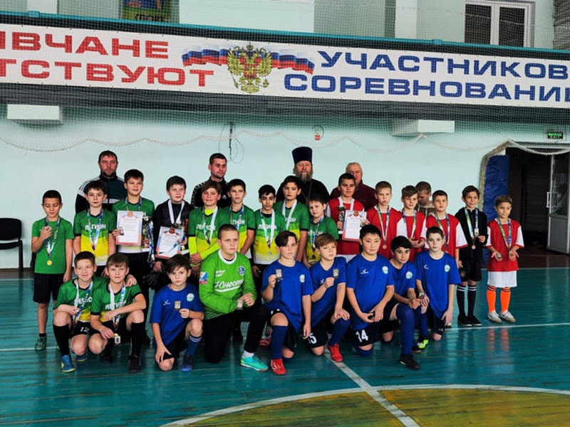 Футбольный турнир на Никольский кубок прошел в станице Обливской