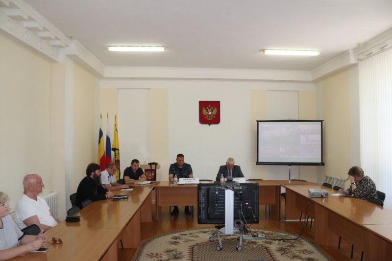 Благочинный Александровск-Грушевского округа иерей Александр Теличкин принял участие в заседании антинаркотической комиссии Ростовской области