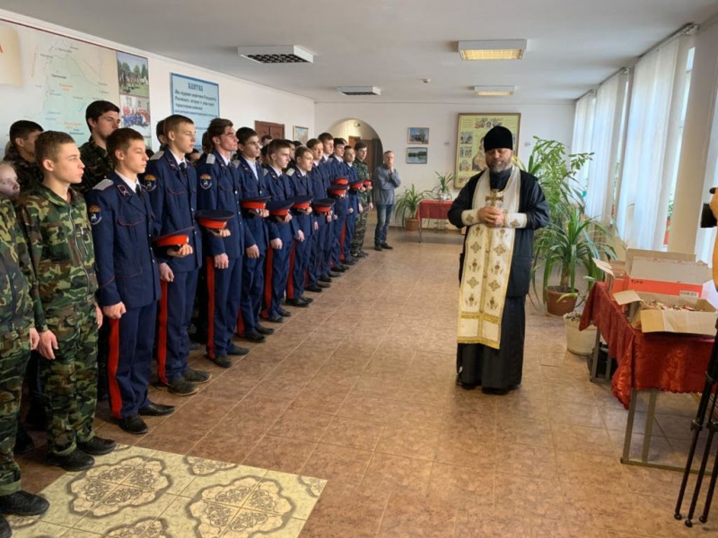 Иеромонах Димитрий (Яроцкий) совершил панихиду по невинноубиенным в годы гонения на казачество