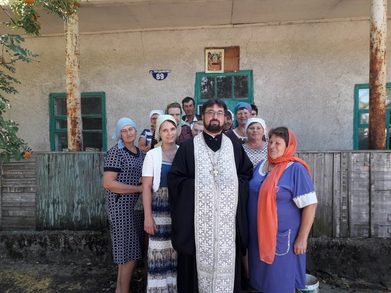 Протоиерей Игорь Жевердан совершил богослужение в хут. Таловеров в день Почаевской иконы Богородицы