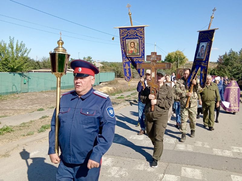 Крестный ход в станице Каргинской
