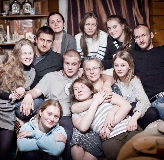 «МНОГО ДЕТЕЙ МОЖЕТ РОДИТЬ ТОЛЬКО ЖЕНЩИНА, БЕЗУСЛОВНО ПРЕДАННАЯ СВОЕМУ МУЖУ»