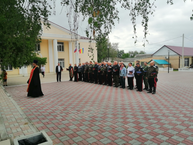В станице Мешковской молитвенно почтили память погибших в годы Великой Отечественной войны