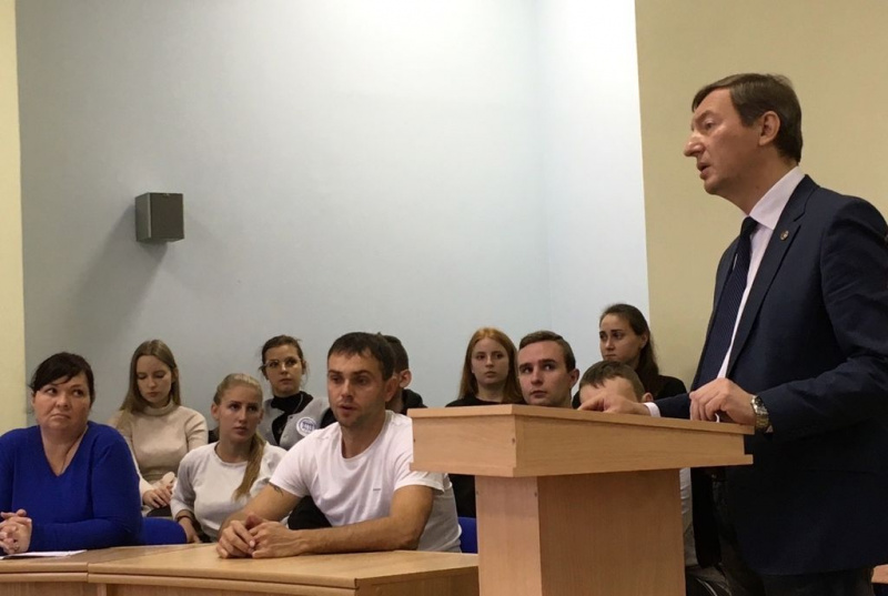 Дискуссионный круглый стол «Осмысление наследия Великой Победы. Вклад Русской Православной Церкви» прошел в Шахтах в рамках XXIV Димитриевских образовательных чтений