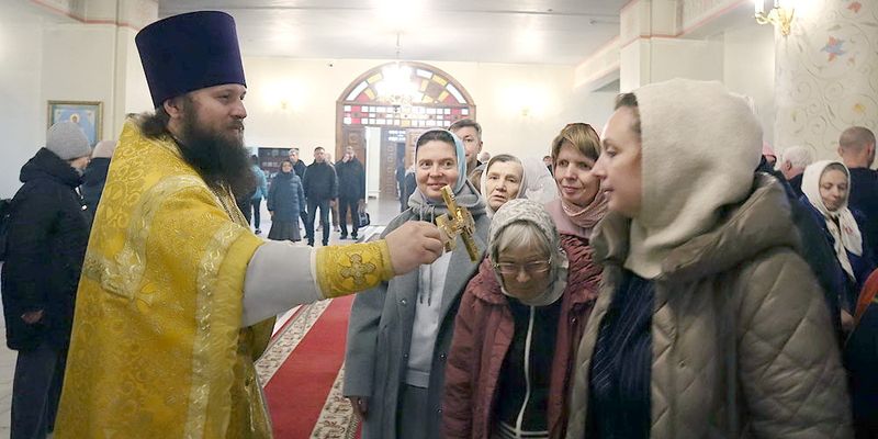 ИЕРЕЙ НИКОЛАЙ ВЕСЕЛОВ: «ДУХОВНИК, БЛАГОСЛОВЛЯЯ НА СВЯЩЕНСТВО, СКАЗАЛ, ЧТО ОТСТУПАТЬ НЕЛЬЗЯ»