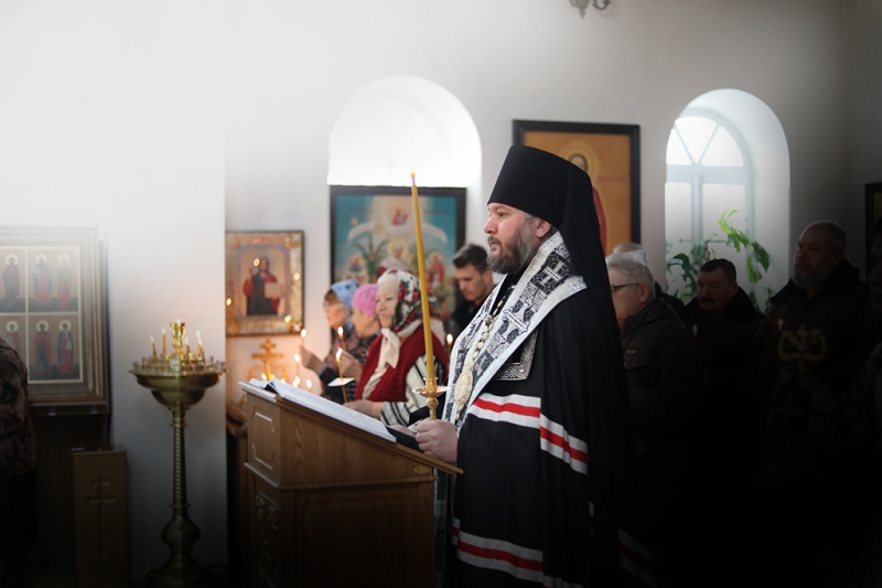 Епископ Шахтинский и Миллеровский Симон призвал совершить заупокойные богослужения во всех храмах епархии в девятый день кончины погибших при пожаре в Кемерове