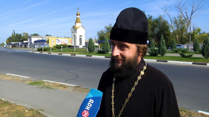 Благочинный приходов Нижнедонского округа принял участие в телевизионном проекте «Вот эта улица, вот этот дом»