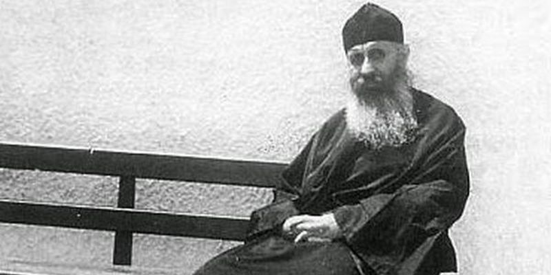 ОБ ОТКАЗЕ ОТ АРХИЕРЕЙСТВА