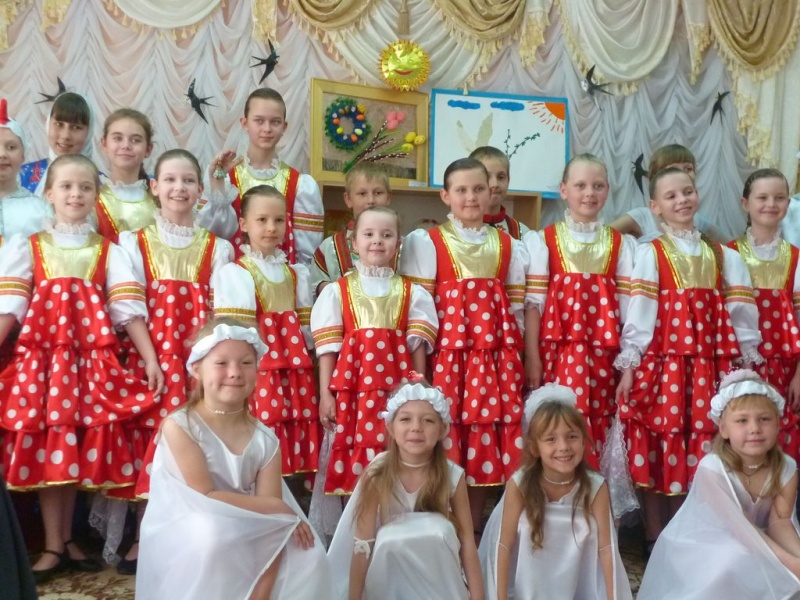 Юные артисты воскресной школы Пантелеимоновского храма пос. Майский выступили в детском саду № 22 пос. Верхнегрушевский